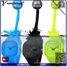 Yxl-107 2016 Jelly Silicone Watch, reloj del color caramelo de las señoras del vestido del reloj de la mujer del reloj de los hombres ocasionales del deporte regalo